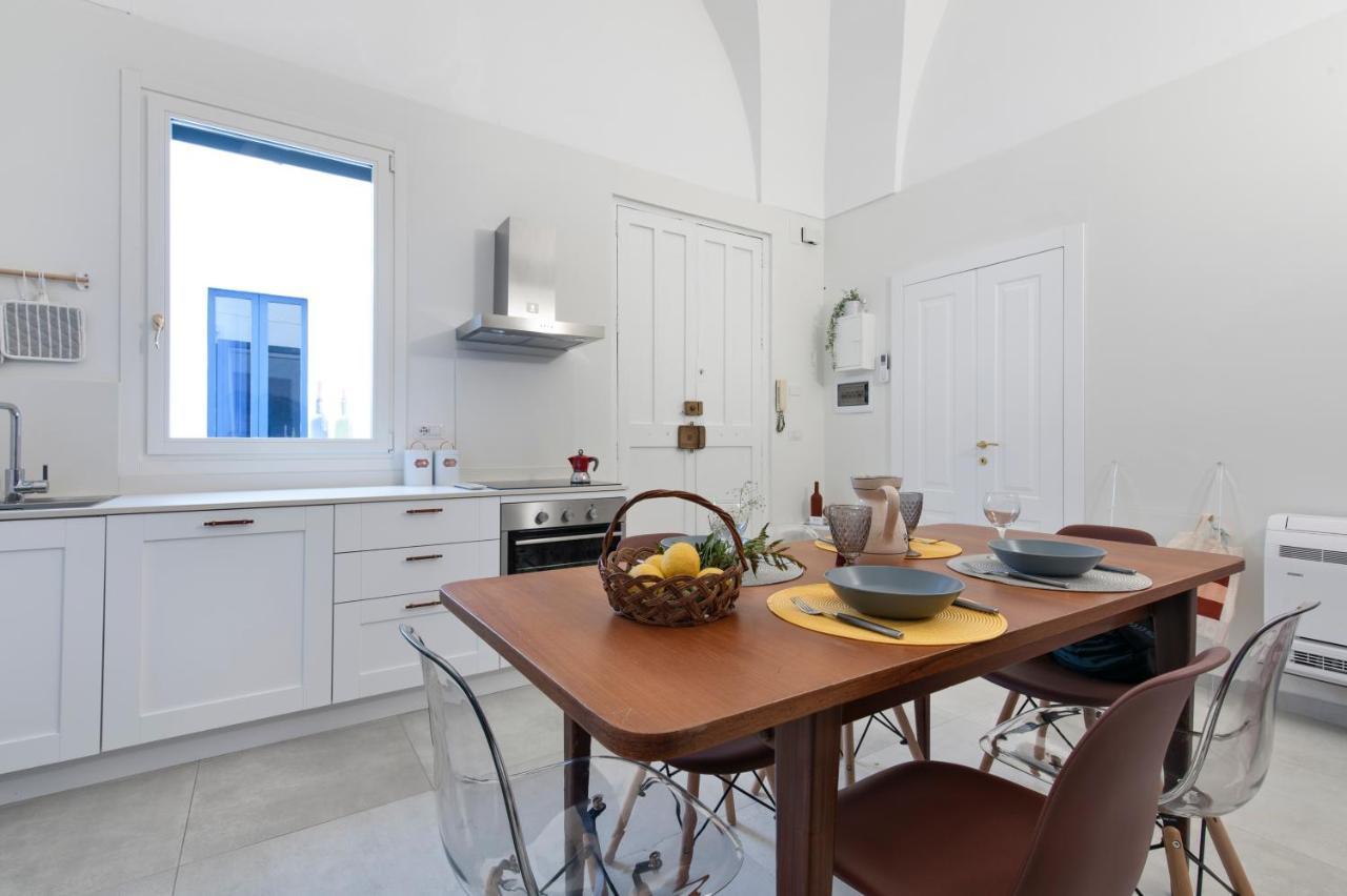 La Galla House - Sit Rooms Лече Екстериор снимка