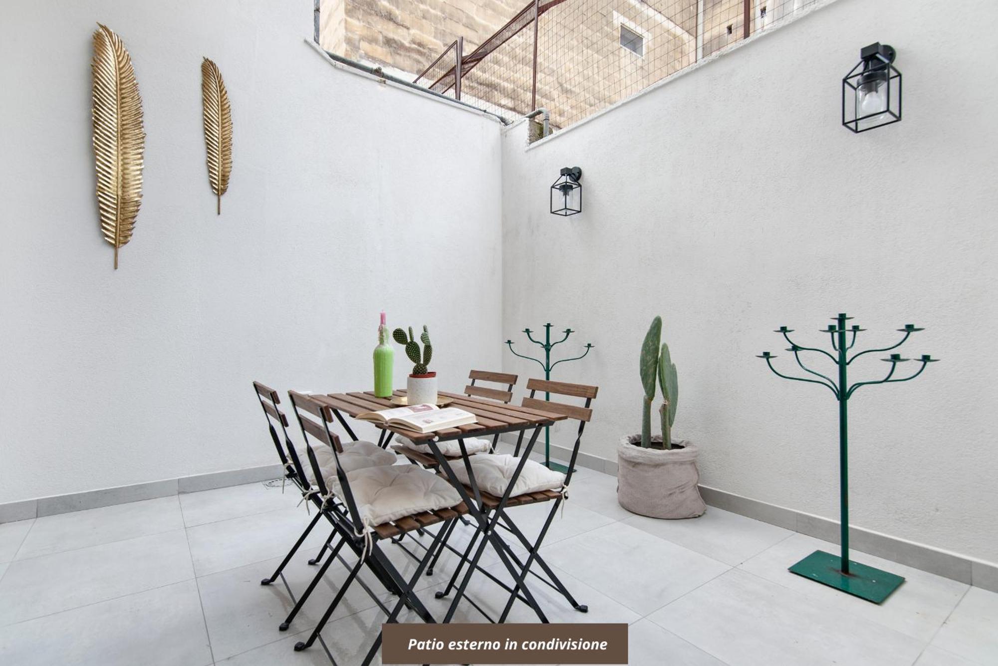 La Galla House - Sit Rooms Лече Екстериор снимка